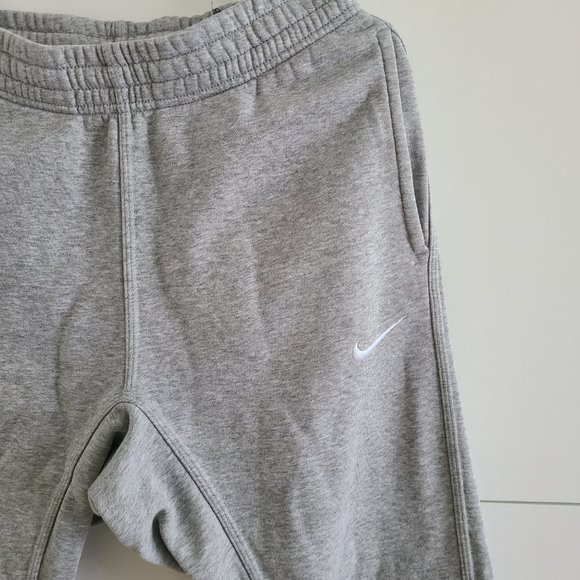 Small grey jogging - Picture 2 of 3